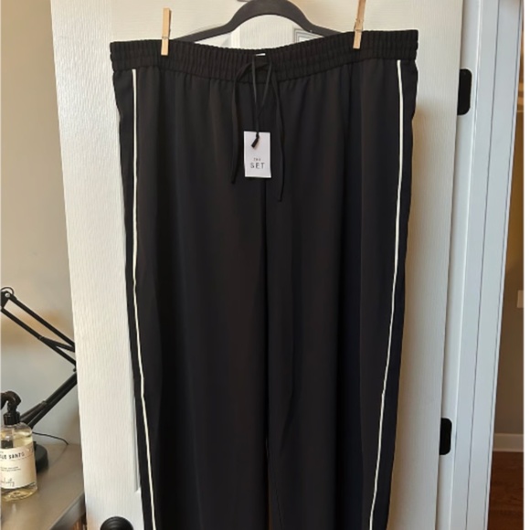 next Pants - Women’s Pants (2 pack)/Black pair -Olive pair/ Next (next.us.com)/Size 14